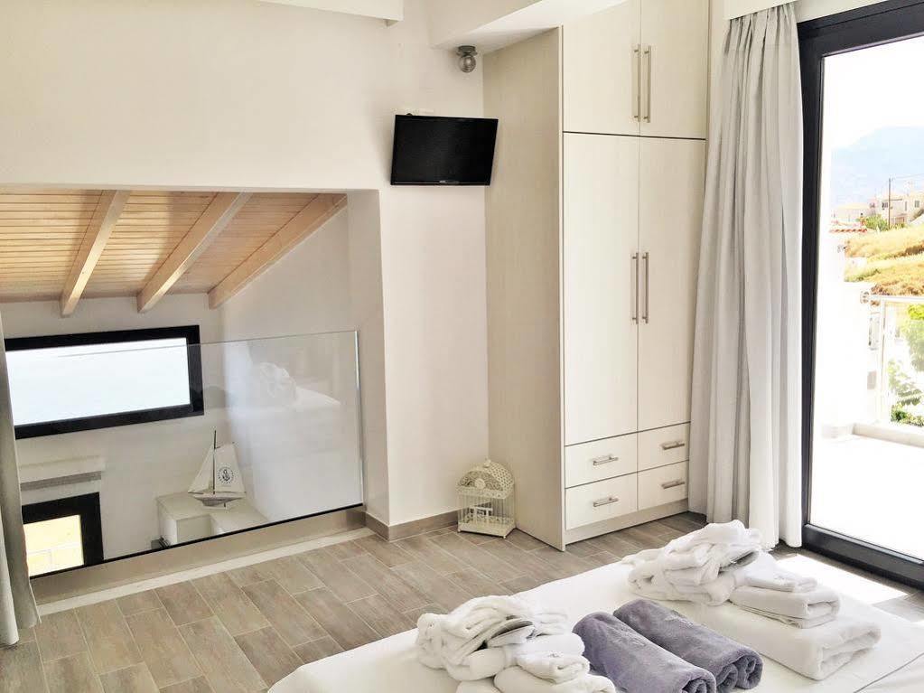 Eleia Seafront Rooms & Villas Petra  Exterior foto